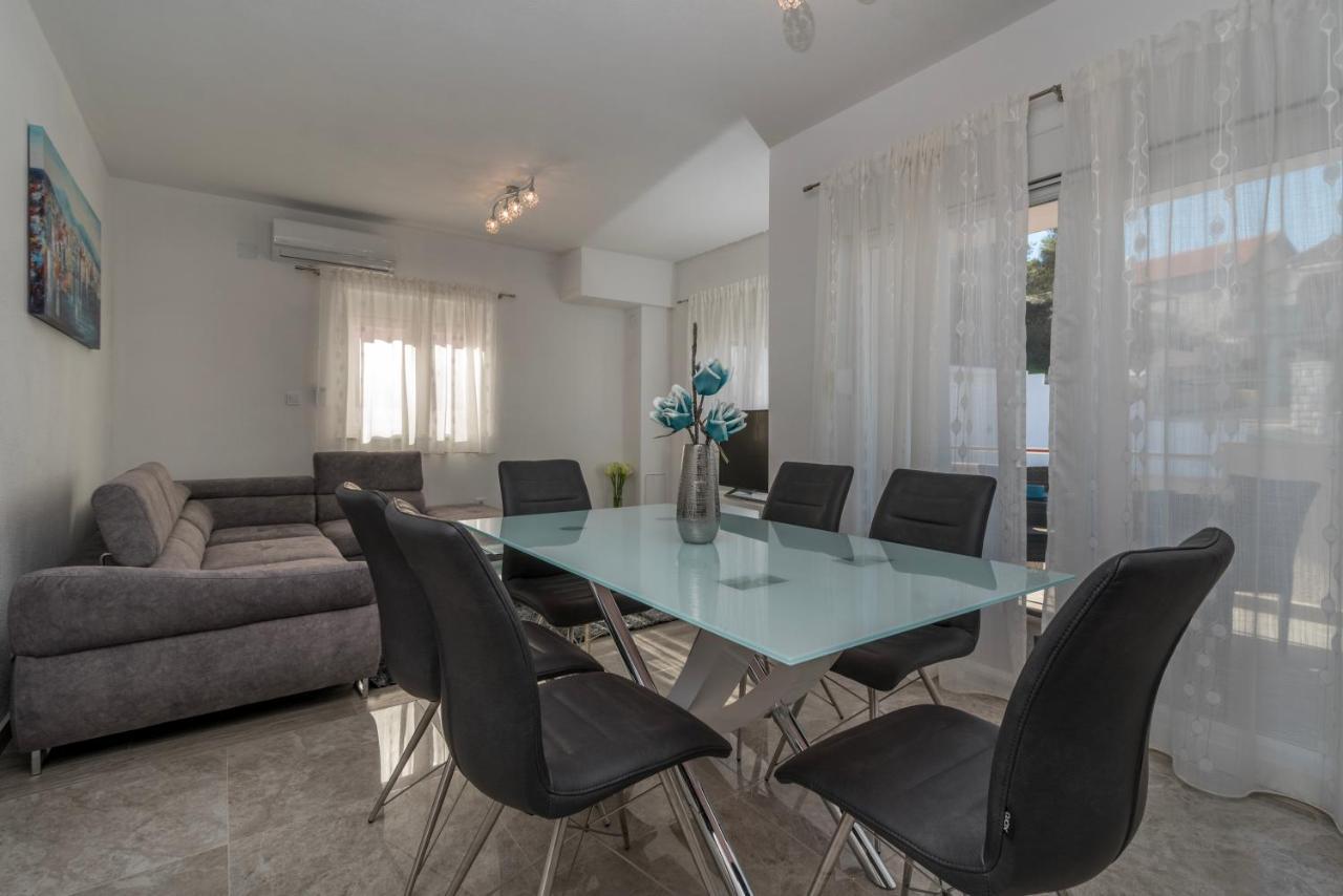 Apartments City View Trogir Bagian luar foto