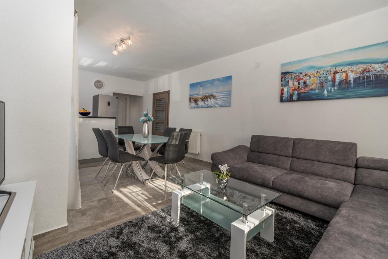 Apartments City View Trogir Bagian luar foto