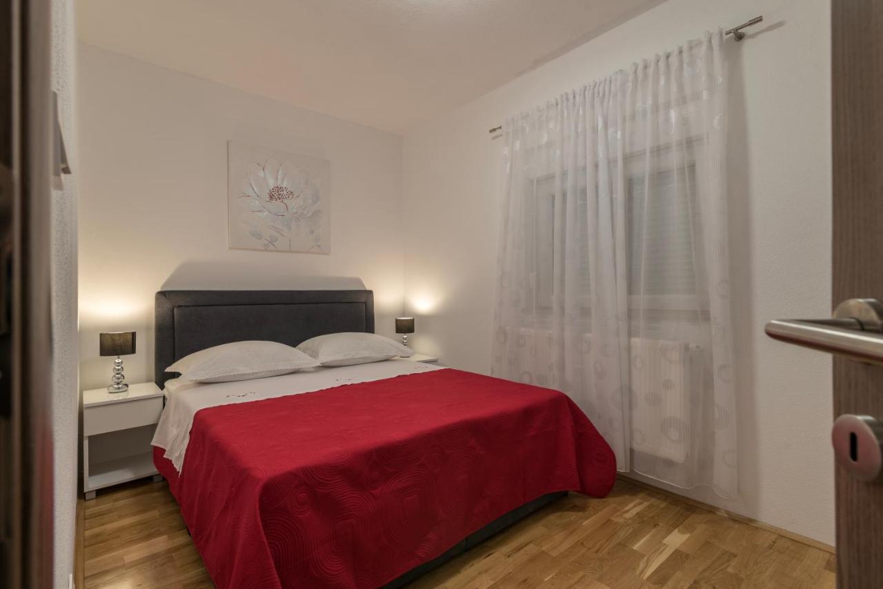 Apartments City View Trogir Bagian luar foto